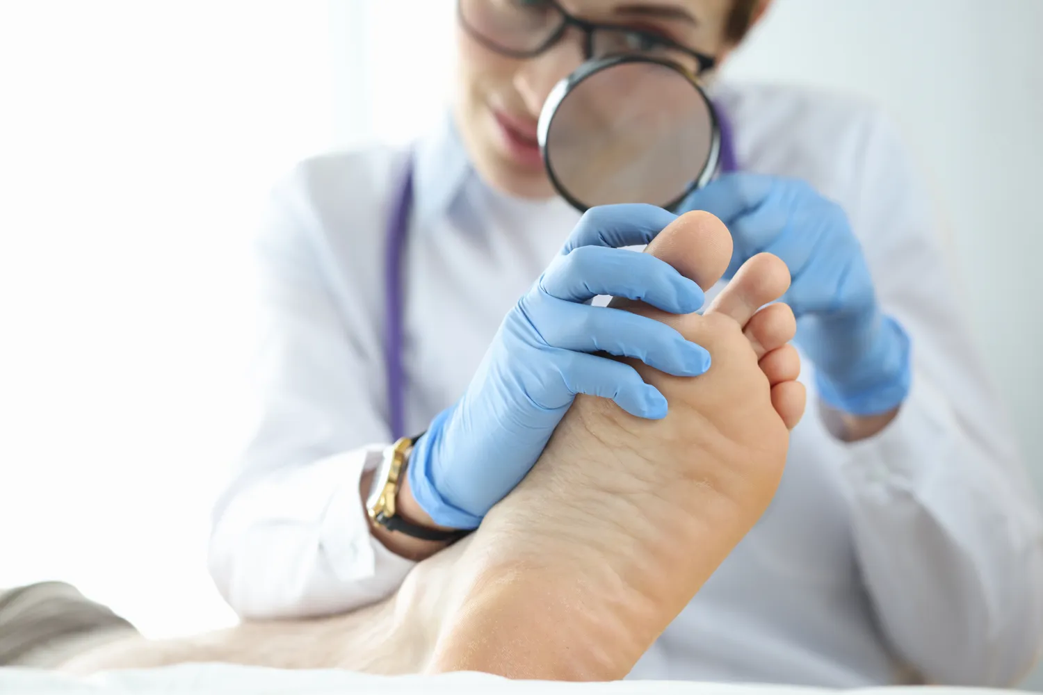  Czym jest pedicure leczniczy oraz na czym dokładnie polega?